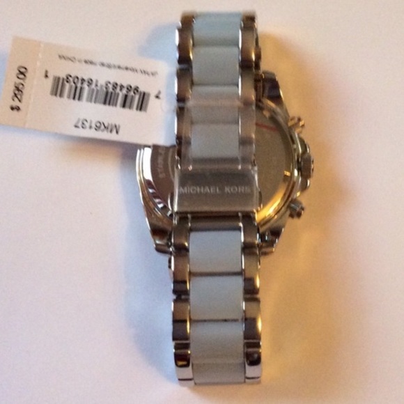 Michael Kors Blair Chronograph Ladies Watch NWT - Picture 3 of 3